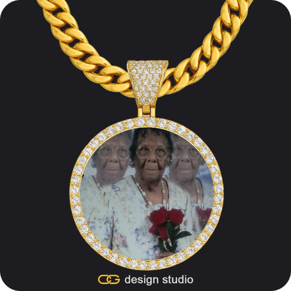 Custom Photo Pendant - Gold / Circle (4 cm) / Cuban (10mm)