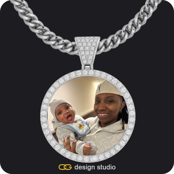Grand victorian initial necklace - W / Silver,Custom Photo Pendant - Silver / Circle (4 cm) / Cuban (5mm)
