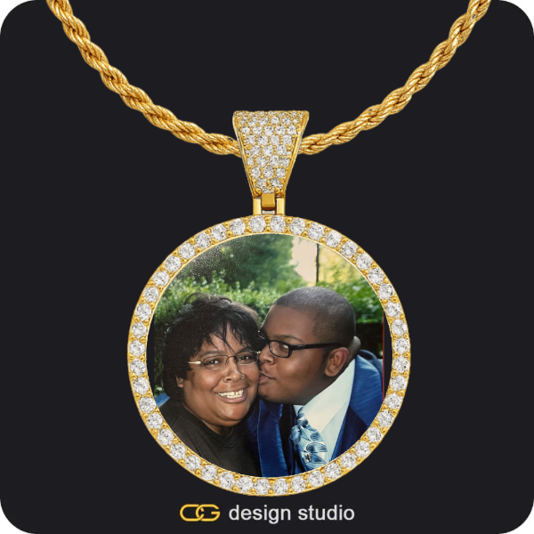 Clover Initial Necklace - P / 16 inch,Custom Photo Pendant - Gold / Circle (4 cm) / Rope,Custom Photo Pendant - Gold / Circle (4 cm) / Rope