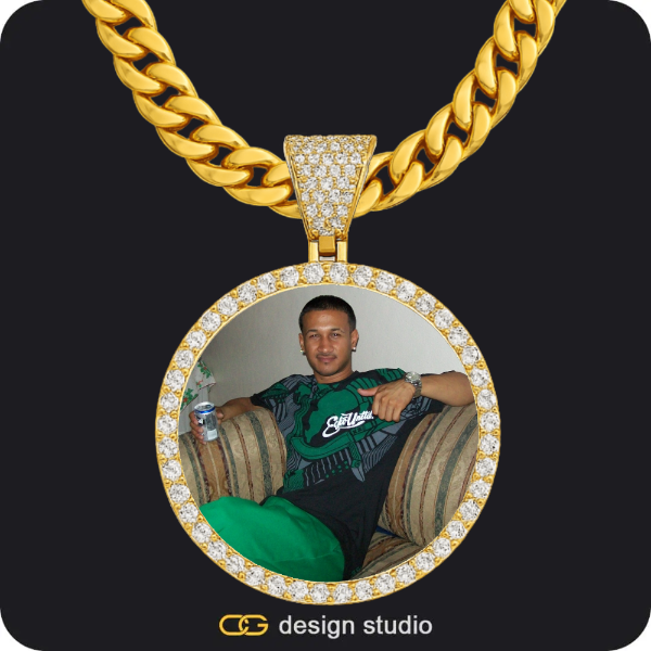 Custom Photo Pendant - Gold / Circle (4 cm) / Cuban (10mm)