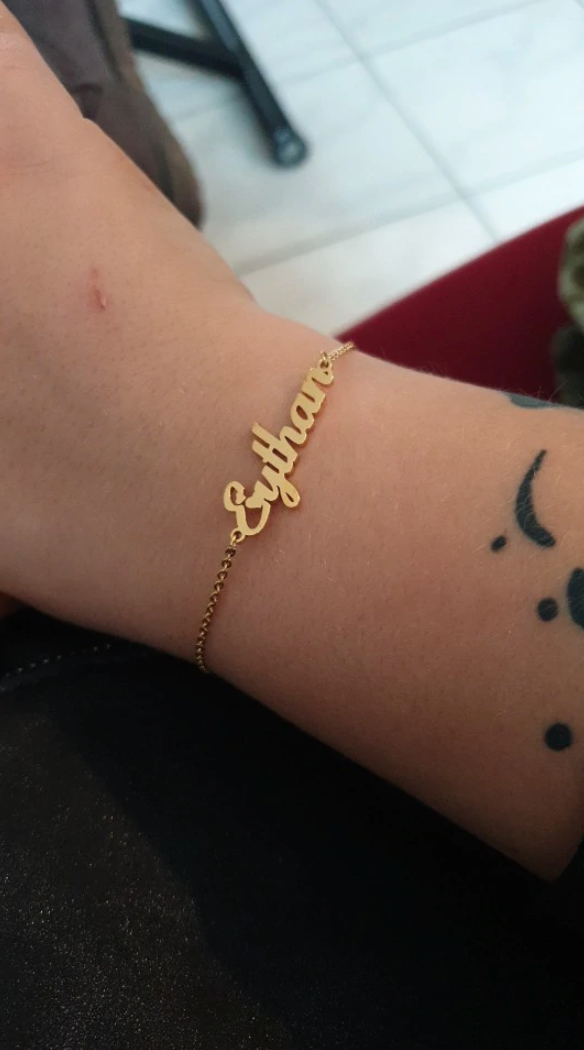 Custom name bracelet (15 fonts) is a custom jewelry item with fast reliable shipping