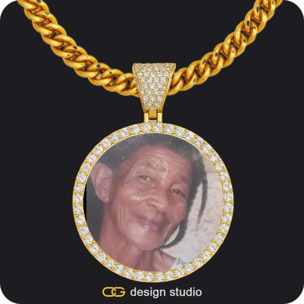 Clover Initial Necklace - M / 18 inch,Custom Photo Pendant - Gold / Circle (4 cm) / Cuban (5mm)