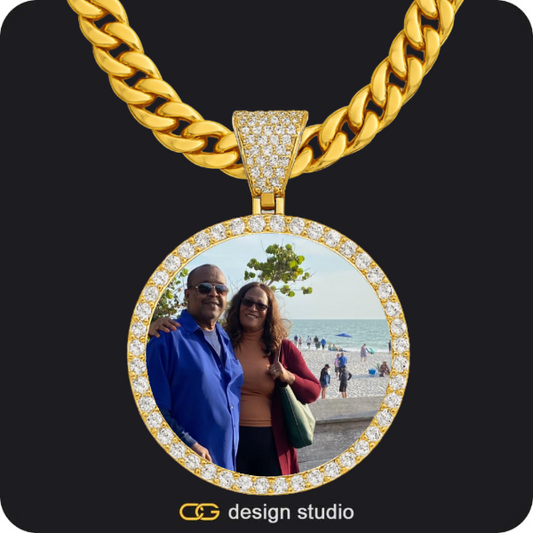Custom Photo Pendant - Gold / Circle (4 cm) / Cuban (10mm)