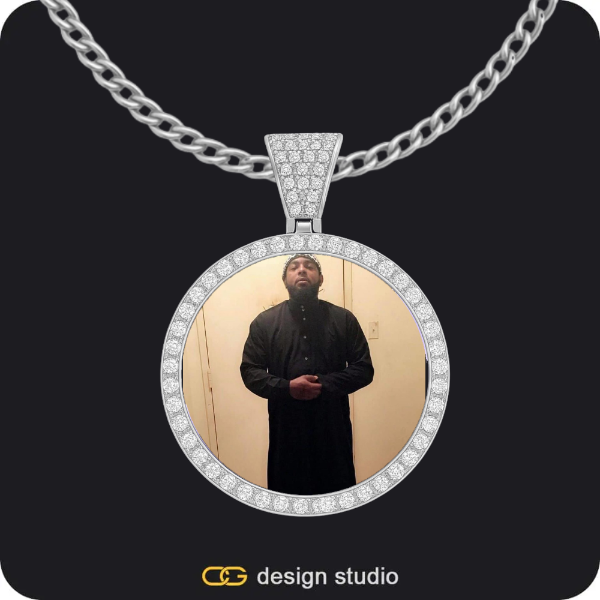Custom Photo Pendant - Silver / Circle (3 cm) / Cuban (3mm)