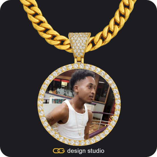 Custom Photo Pendant - Gold / Circle (4 cm) / Cuban (10mm)