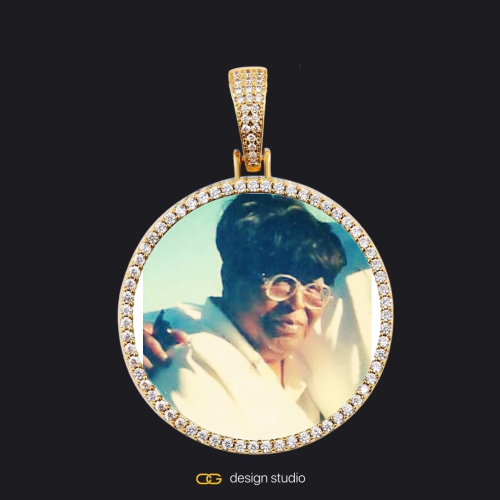 Shell Initial Necklace - P / Silver,Custom Photo Pendant - Gold / Circle (4 cm) / Cuban (5mm)