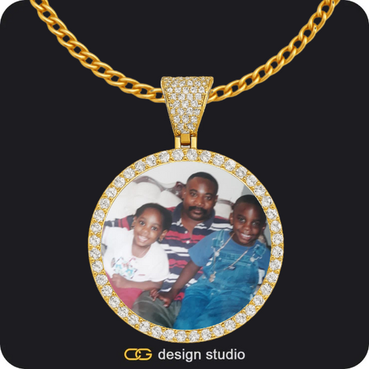 Custom Photo Pendant - Gold / Circle (4 cm) / Cuban (3mm)