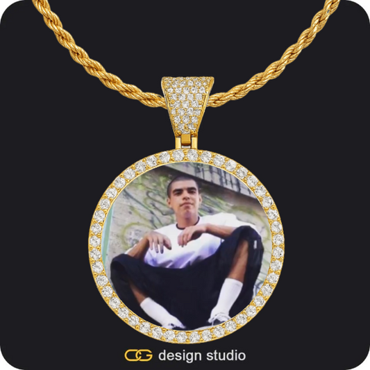 Custom Photo Pendant - Gold / Circle (4 cm) / Rope
