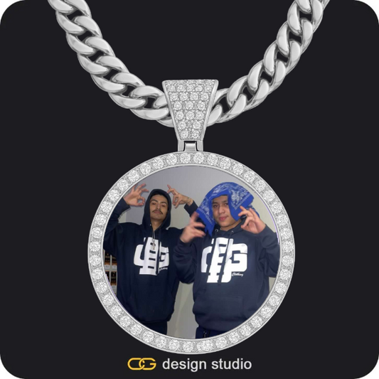 Custom Photo Pendant - Silver / Circle (4 cm) / Cuban (10mm)