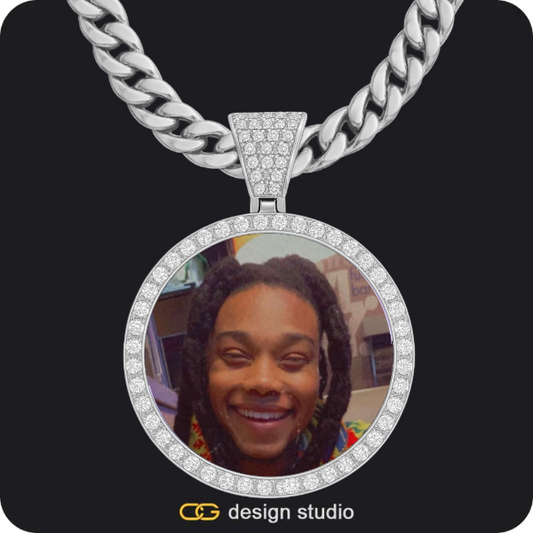 Custom Photo Pendant - Silver / Circle (4 cm) / Cuban (10mm)