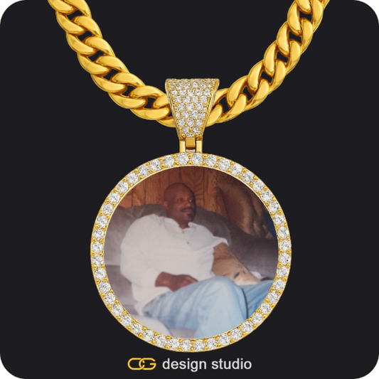 Custom Photo Pendant - Gold / Circle (4 cm) / Cuban (10mm)