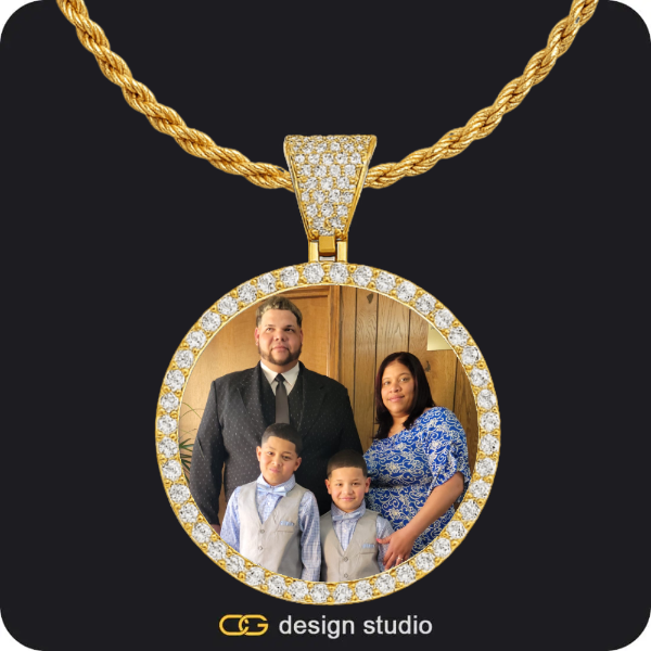Custom Photo Pendant - Gold / Circle (4 cm) / Rope,Shell Initial Necklace - Q / Gold,Custom Photo Pendant - Gold / Circle (4 cm) / Rope