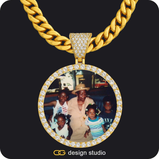 Custom Photo Pendant - Gold / Circle (4 cm) / Cuban (10mm)