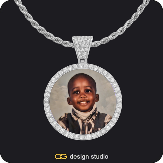 Shell Initial Necklace - Q / Gold,Custom Photo Pendant - Silver / Circle (3 cm) / Rope