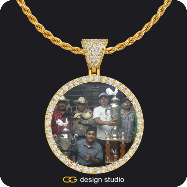 Custom Photo Pendant - Gold / Circle (4 cm) / Rope