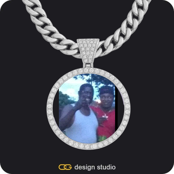 Shell Initial Necklace - W / Silver,Custom Photo Pendant - Silver / Circle (3 cm) / Cuban (10mm)