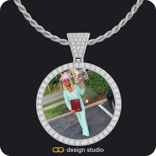 Shell Initial Necklace - Z / Silver,Custom Photo Pendant - Silver / Circle (4 cm) / Rope