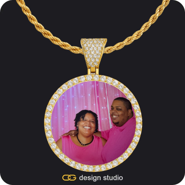Clover Initial Necklace - P / 16 inch,Custom Photo Pendant - Gold / Circle (4 cm) / Rope,Custom Photo Pendant - Gold / Circle (4 cm) / Rope