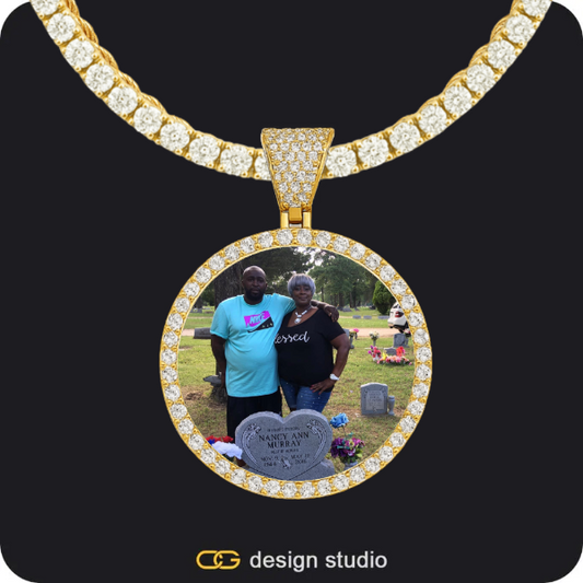 Custom Photo Pendant - Gold / Circle (3 cm) / Rope