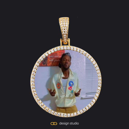Custom Photo Pendant - Gold / Circle (4 cm) / Cuban (10mm)