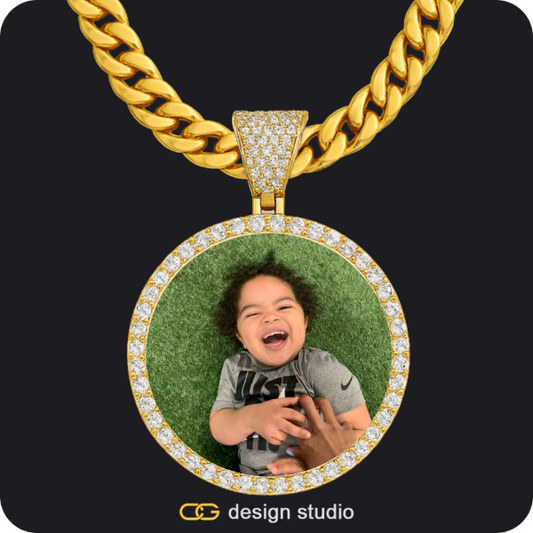 Custom Photo Pendant - Gold / Circle (4 cm) / Cuban (10mm)