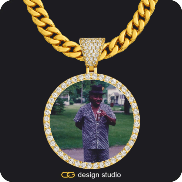 Custom Photo Pendant - Gold / Circle (4 cm) / Cuban (10mm)