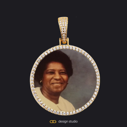Custom Photo Pendant - Gold / Circle (4 cm) / Cuban (10mm)