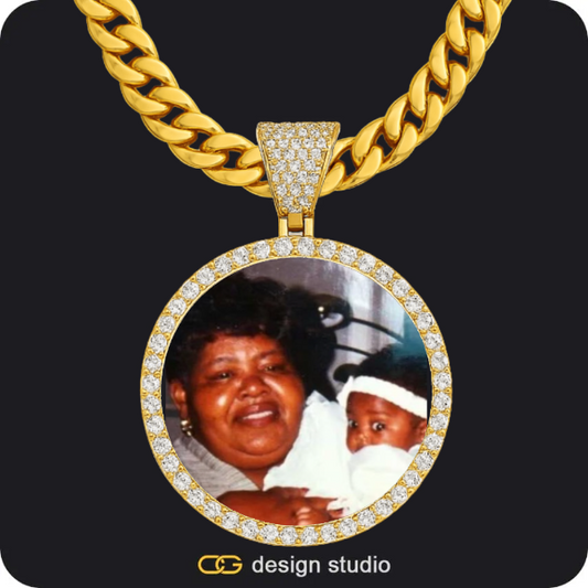 Custom Photo Pendant - Gold / Circle (4 cm) / Cuban (10mm)