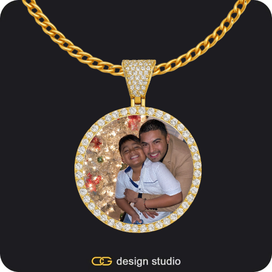 Custom Photo Pendant - Gold / Circle (3 cm) / Cuban (3mm),Custom Photo Pendant - Gold / Circle (3 cm) / Cuban (3mm)