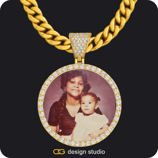 Custom Photo Pendant - Gold / Circle (4 cm) / Cuban (10mm)