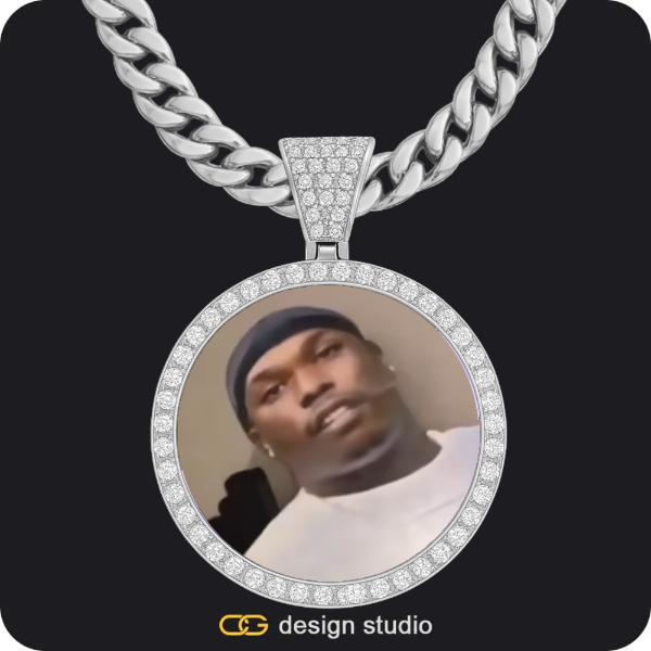 Custom Photo Pendant - Silver / Circle (4 cm) / Cuban (10mm)