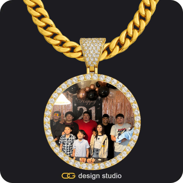 Custom Photo Pendant - Gold / Circle (4 cm) / Cuban (10mm)