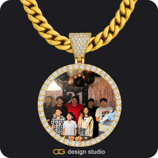 Custom Photo Pendant - Gold / Circle (4 cm) / Cuban (10mm)