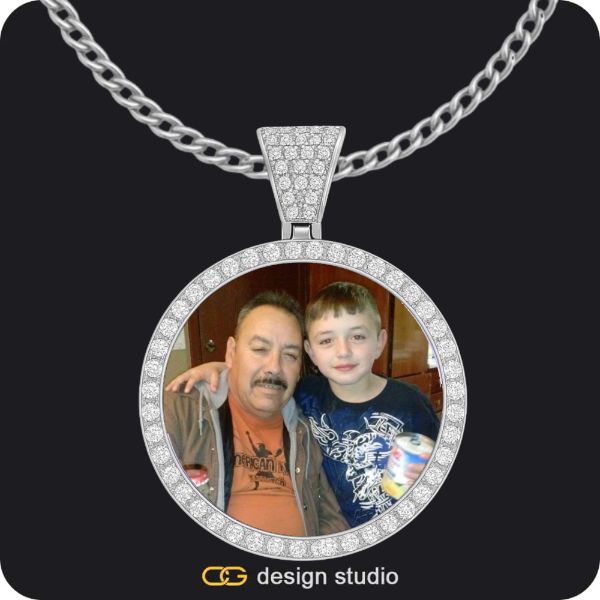 Custom Photo Pendant - Silver / Circle (4 cm) / Cuban (3mm)