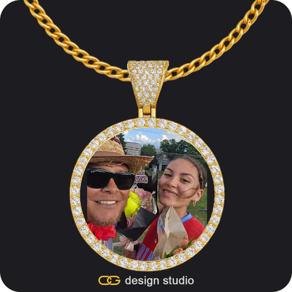 Custom Photo Pendant - Gold / Circle (4 cm) / Cuban (3mm)