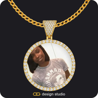 Custom Photo Pendant - Gold / Wings / Cuban (3mm),Custom Photo Pendant - Gold / Circle (4 cm) / Cuban (3mm),Custom Photo Pendant - Gold / Circle (4 cm) / Cuban (3mm)