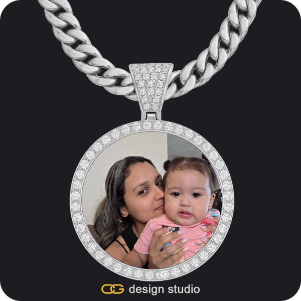 Custom Photo Pendant - Silver / Circle (4 cm) / Cuban (10mm)