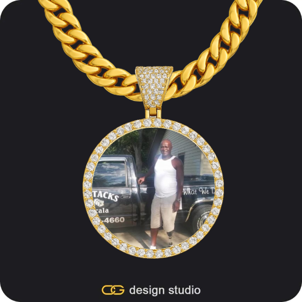 Custom Photo Pendant - Gold / Circle (3 cm) / Cuban (10mm)