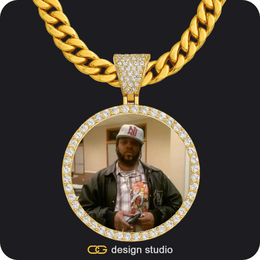Custom Photo Pendant - Gold / Circle (4 cm) / Cuban (10mm)