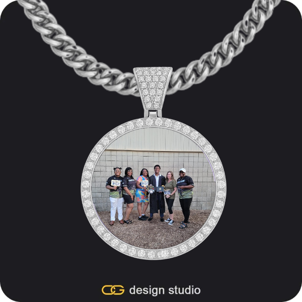 Custom Photo Pendant - Silver / Circle (3 cm) / Cuban (5mm)