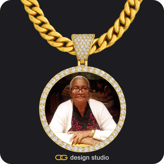 Custom Photo Pendant - Gold / Circle (4 cm) / Cuban (10mm)