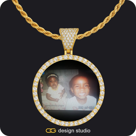 Custom Photo Pendant - Gold / Circle (4 cm) / Rope