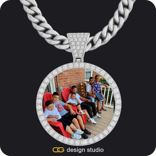 Custom Photo Pendant - Silver / Circle (4 cm) / Cuban (10mm)