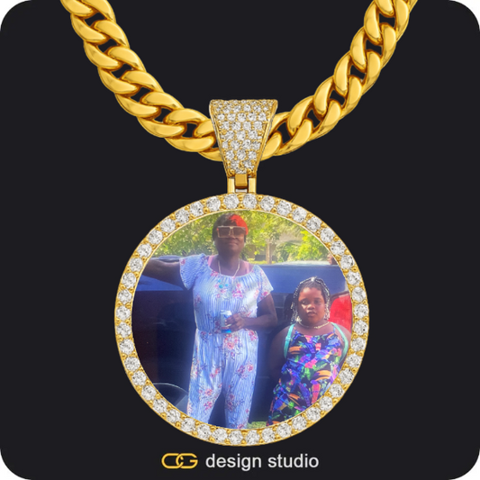 Custom Photo Pendant - Gold / Circle (4 cm) / Cuban (10mm)