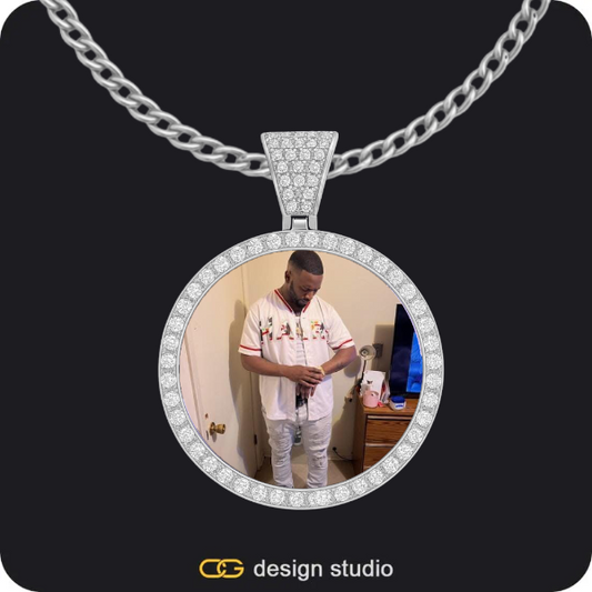 Custom Photo Pendant - Silver / Circle (3 cm) / Cuban (3mm)