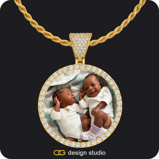 Custom Photo Pendant - Gold / Circle (4 cm) / Rope,Custom Photo Pendant - Gold / Circle (4 cm) / Rope,Custom Photo Pendant - Gold / Heart / Cuban (3mm)