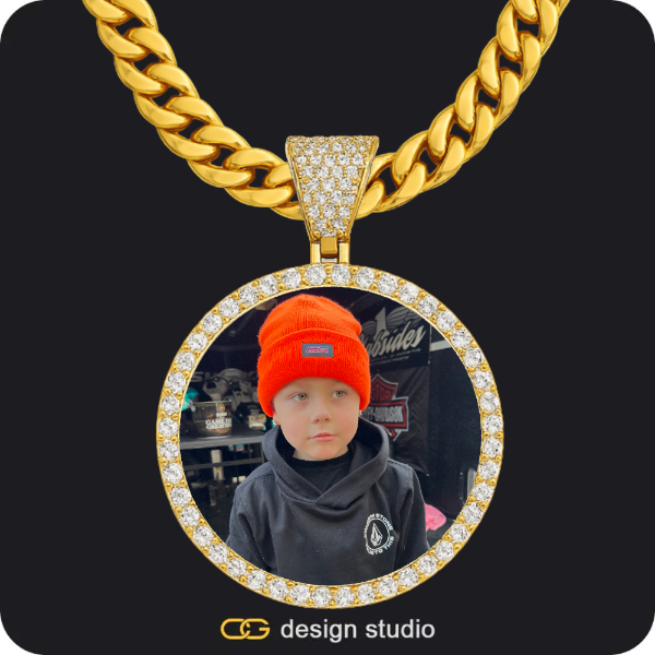 Custom Photo Pendant - Gold / Circle (4 cm) / Cuban (10mm)
