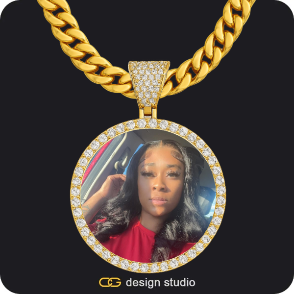 Custom Photo Pendant - Gold / Circle (4 cm) / Cuban (10mm)