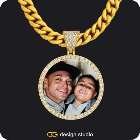 Custom Photo Pendant - Gold / Circle (3 cm) / Cuban (10mm)