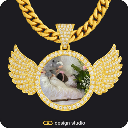 Custom Photo Pendant - Gold / Wings / Cuban (10mm),Custom Photo Pendant - Gold / Circle (4 cm) / Cuban (10mm)